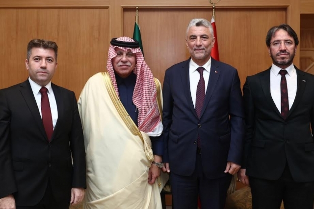 Gaziantepli Halıcılar Suudi Bakan Al-Kassabi’yle Görüştü