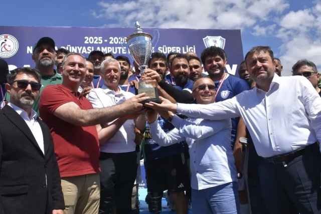 Şahinbey Ampute, Şampiyonluk Kupasını Kaldırdı