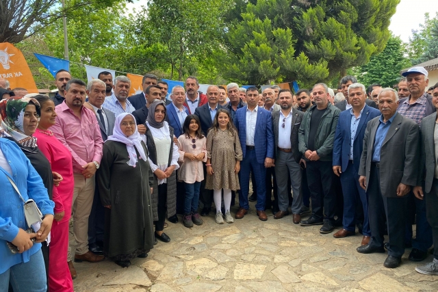 AK Parti Gaziantep il Başkanlığı’na katılımlar devam ediyor