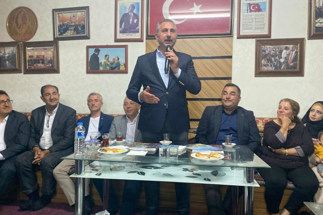 Abdulhamit Gül Musabeyliler ve Oğuzboyları federasyonu ile buluştu